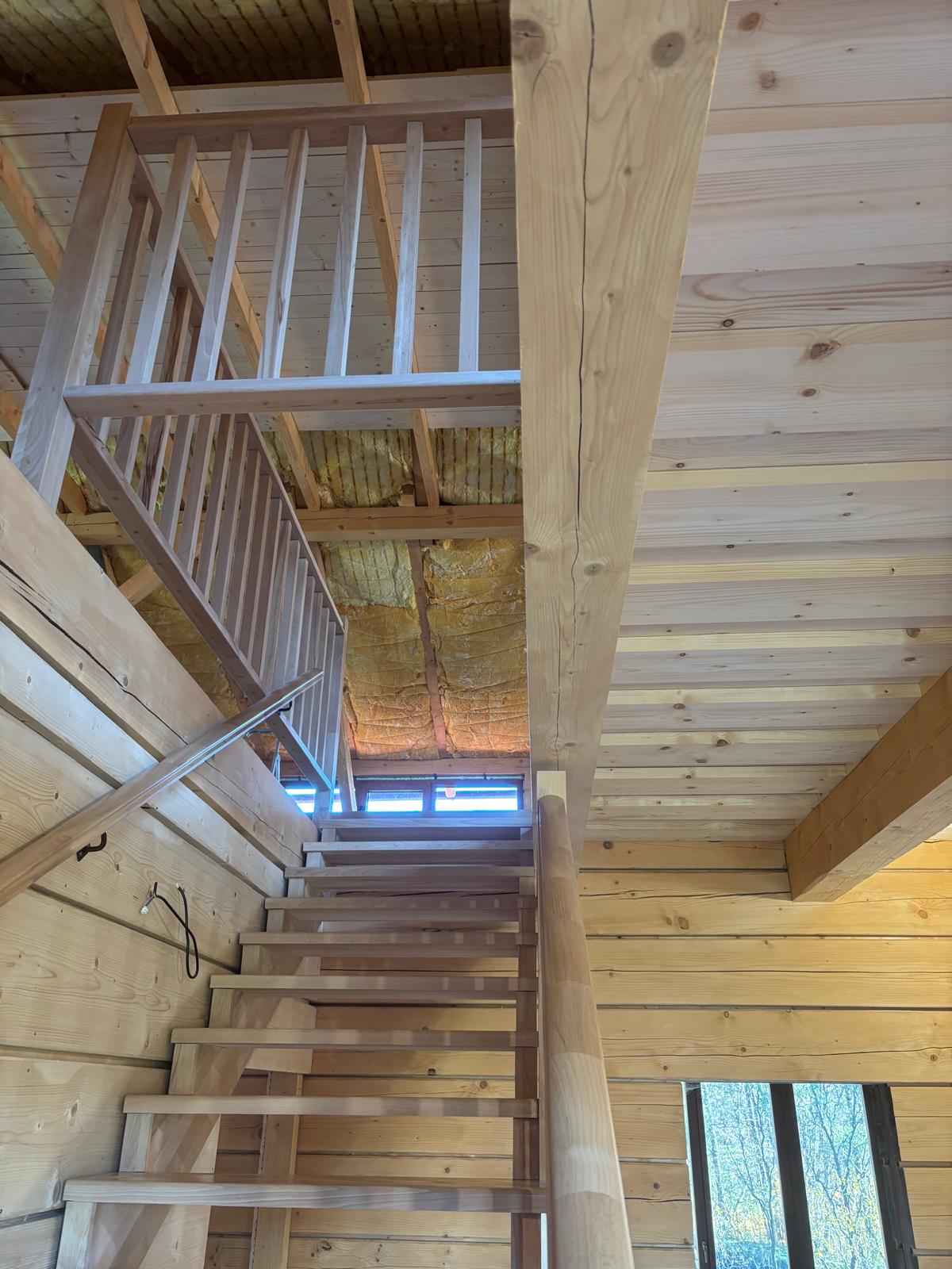 Jasanové schodiště